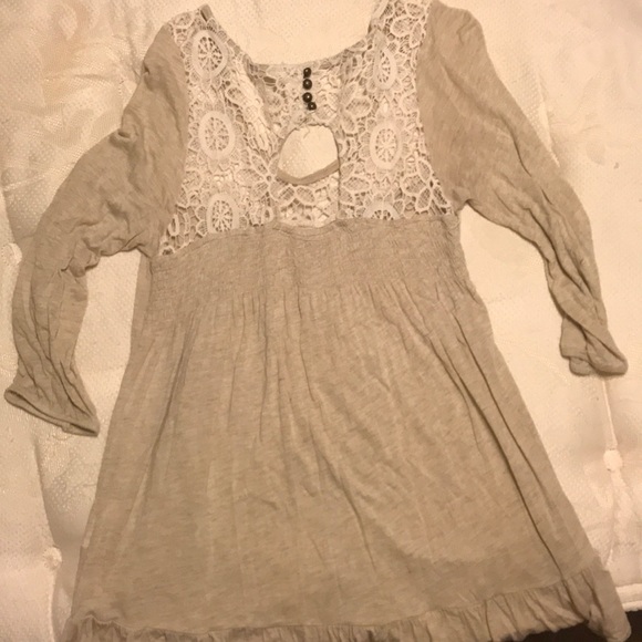 Top - Picture 2 of 2